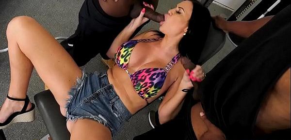  Busty Housewife Jasmine Jae Gets DP&039;d By Black Trainers